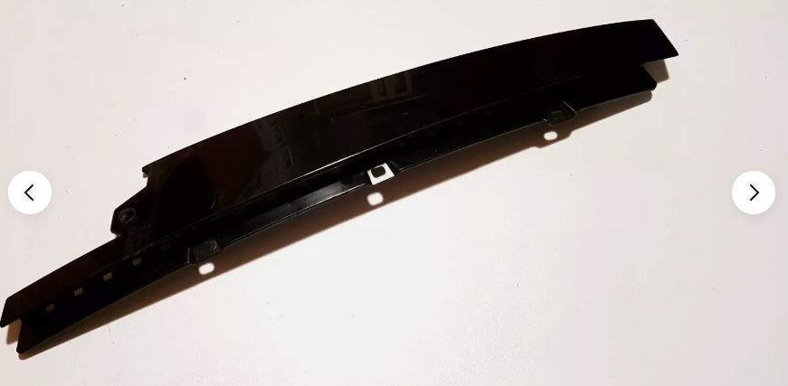 31391184 VOLVO V40 ÖN SAĞ KAPI ÇITA
