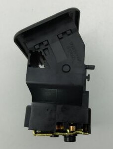 8957JZ ARKA KOLTUK SIRT KİLİT 307 SAĞ #1